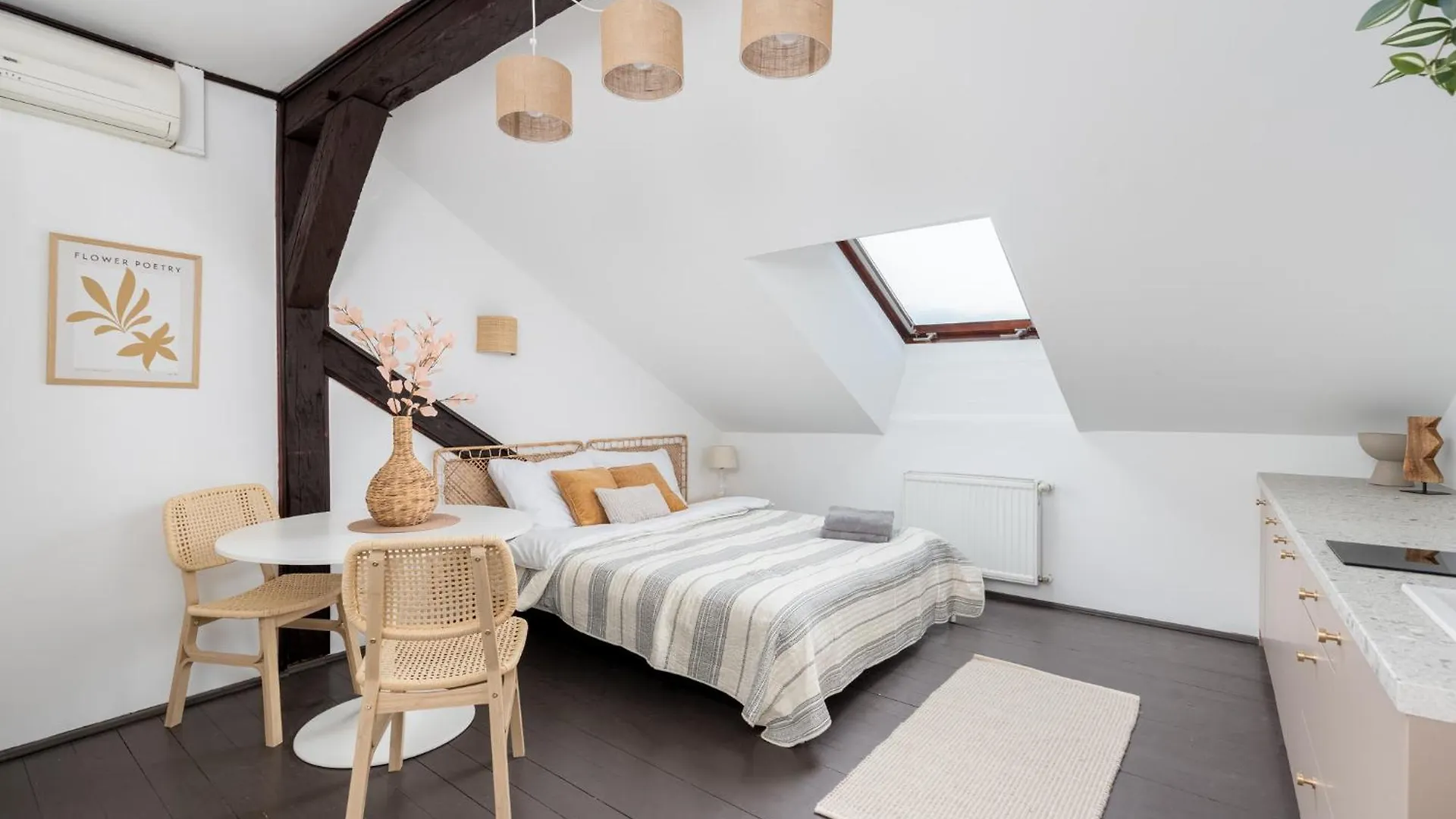 Wislna Old Town Apartments Krakow