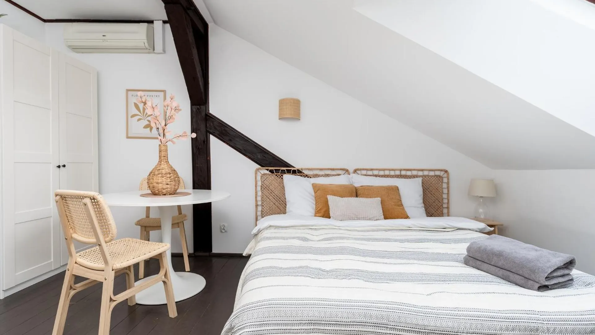 Wislna Old Town Apartments Krakow